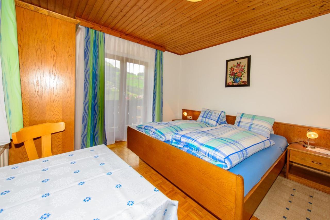 Schrahlehen Bed and Breakfast Wagrain Buitenkant foto