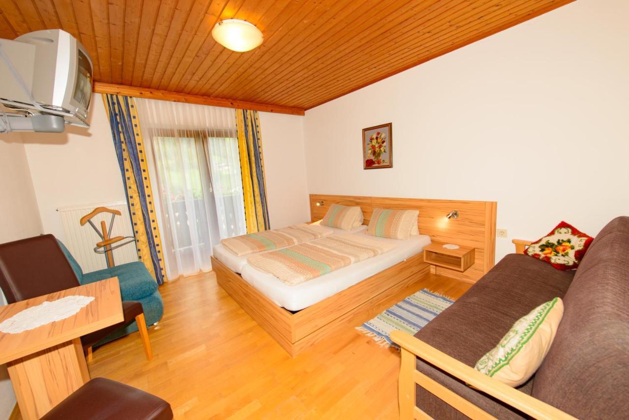 Schrahlehen Bed and Breakfast Wagrain Buitenkant foto