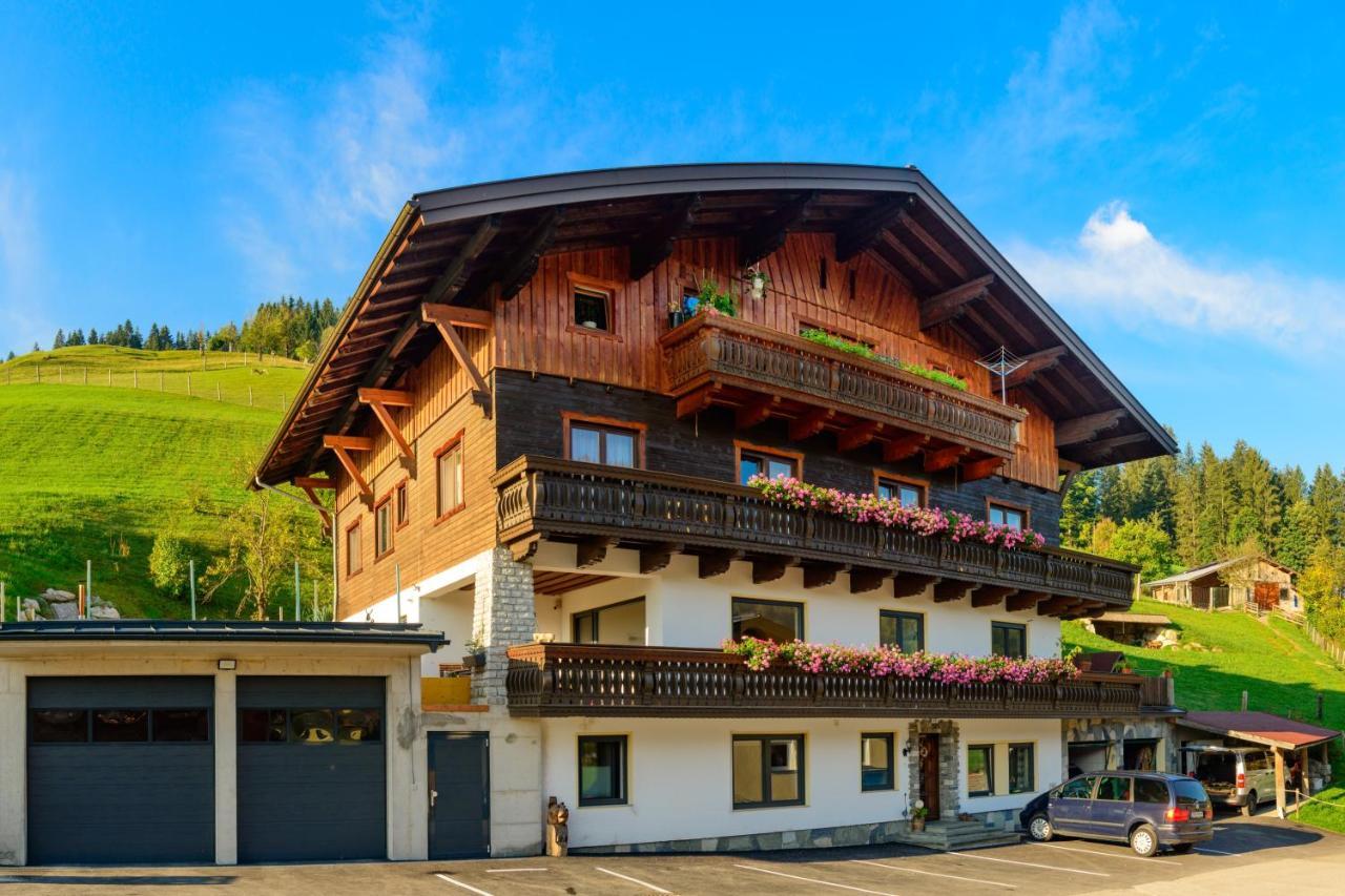 Schrahlehen Bed and Breakfast Wagrain Buitenkant foto