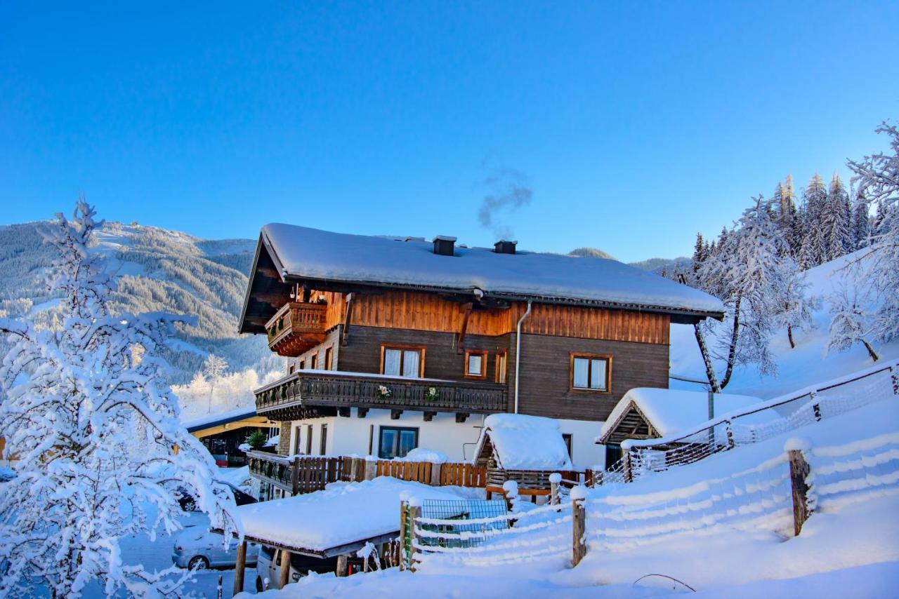 Schrahlehen Bed and Breakfast Wagrain Buitenkant foto
