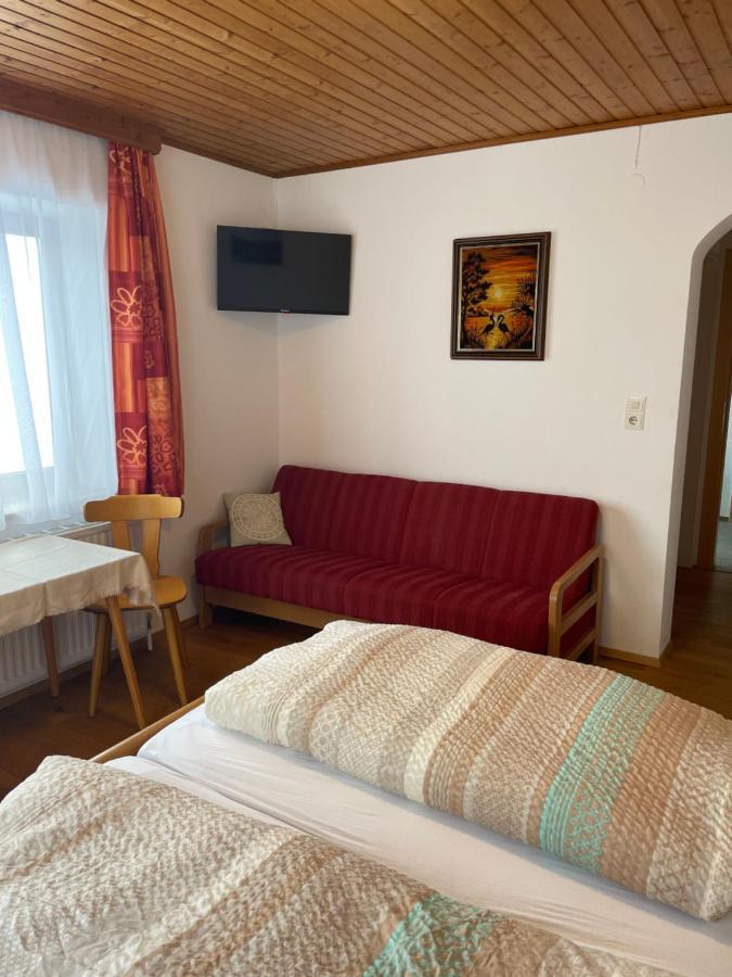 Schrahlehen Bed and Breakfast Wagrain Buitenkant foto